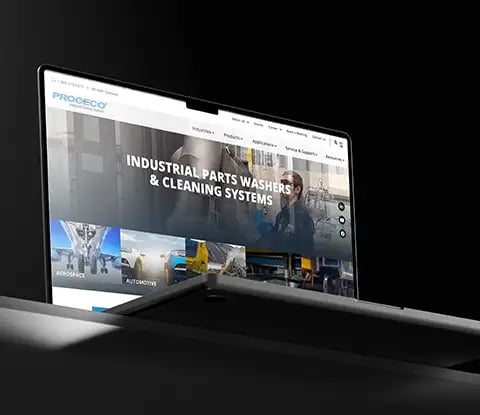 Aperçu du site web sur un écran d'ordinateur